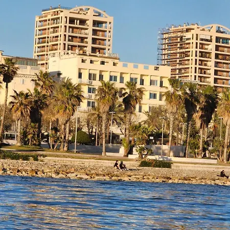 Seataly By W Signature Experiences شيفيتافيكْيا