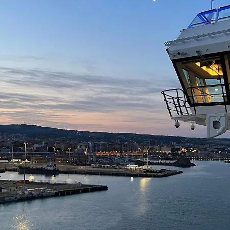 Seataly By W Signature Experiences بيت ضيافة 4*