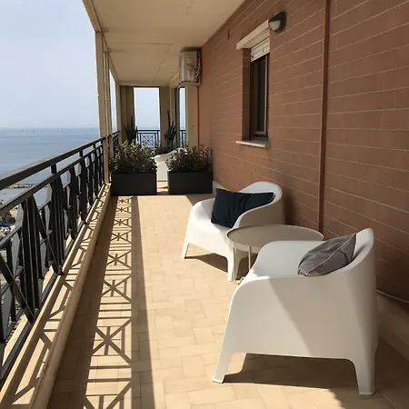 Seataly - By Be Your Casa de hóspedes 3*